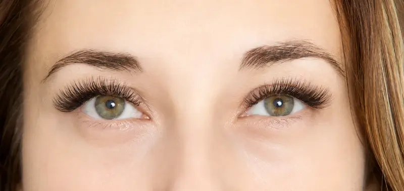 Natural Volume Eyelash Extensions